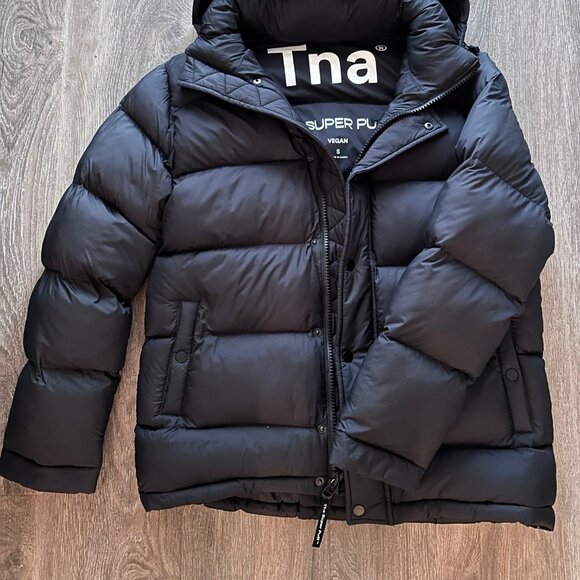 TNA Jackets & Blazers - TNA Black Super Puffer Jacket